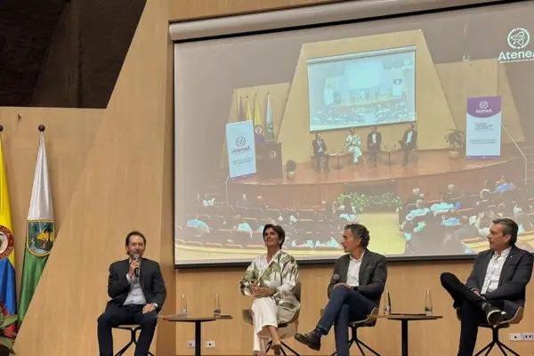 Equipo de KPMG en el Encuentro Latinoamericano de Auditoría en Medellín