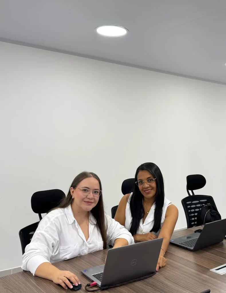 Equipo Administrativo Sterlin&Co.